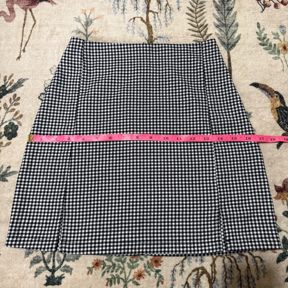 Brandy Melville one sizeClassic Black and White Checkered Skirt
